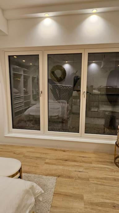 Appartement Ug Neubau City - Pool, Gym, Zweites Bad Extra Buchbar *